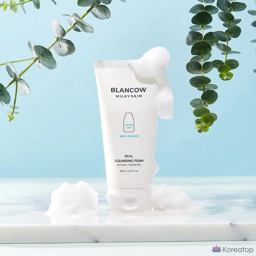Очищающая пенка Blancow Real Milk Cleansing Foam, 150 мл, 1 шт.