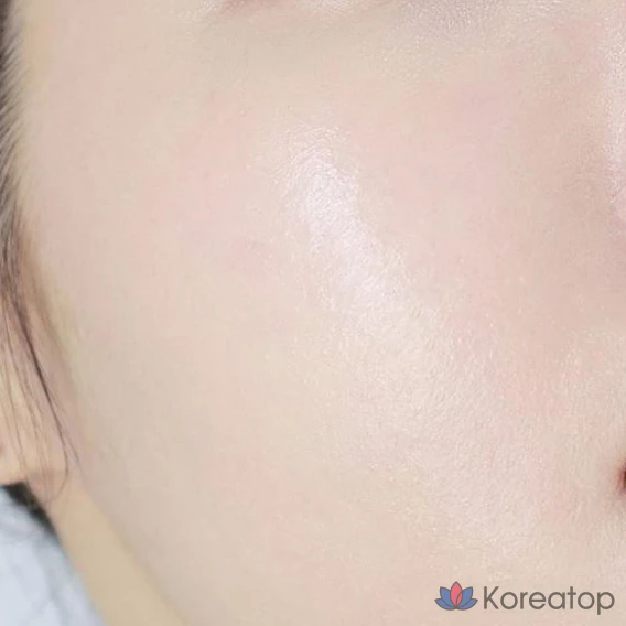 Кушон Jungsaemmool Dear Glam Glow Ampoule Cushion (Основной блок + Сменный блок), оттенок 21 Light Beige, 24 г, 1 шт.