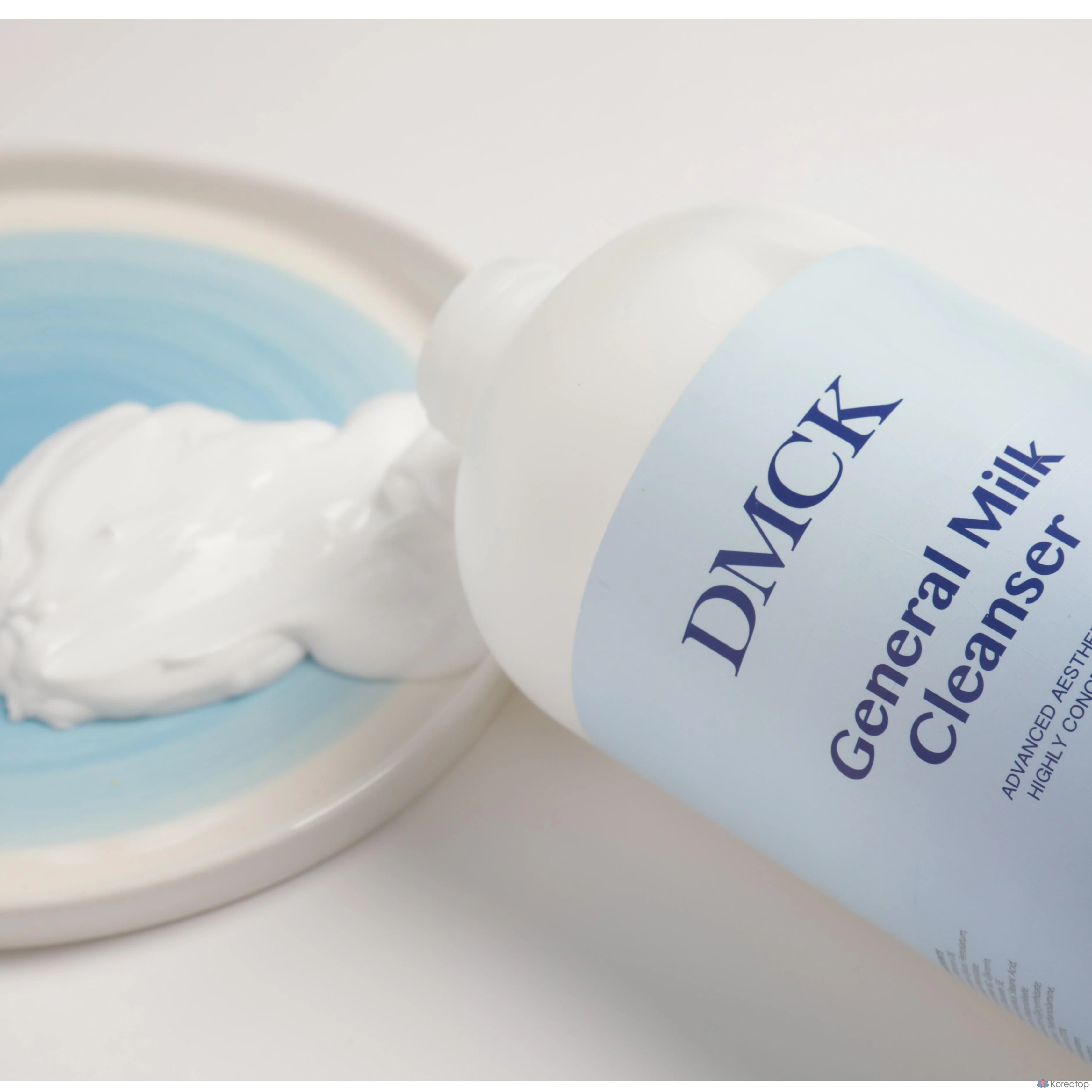 Молочное очищающее средство Neutrogena DMCK General Milk Cleanser, 1 л, 1 шт.