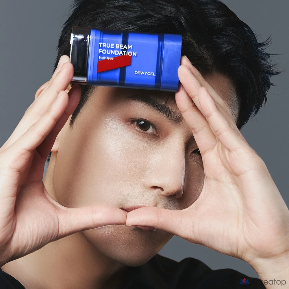 Тональный стик-основа DEWYCEL Homme True Beam Stick & Brush Foundation SPF50+ PA++++, 12 мл, 1 шт.