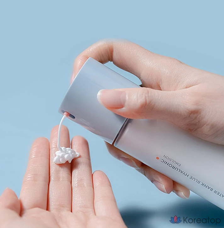 Эмульсия LANEIGE Water Bank Blue Hyaluronic Emulsion, для комбинированной и нормальной кожи, 120 мл, 1 шт.