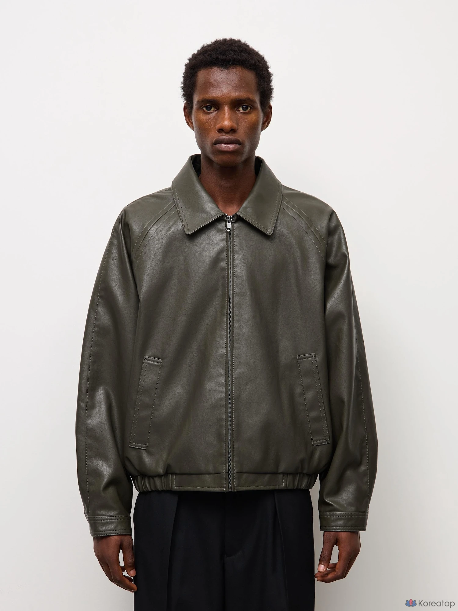 Куртка на молнии Uniqlo Faux Leather Zip-Up Jacket