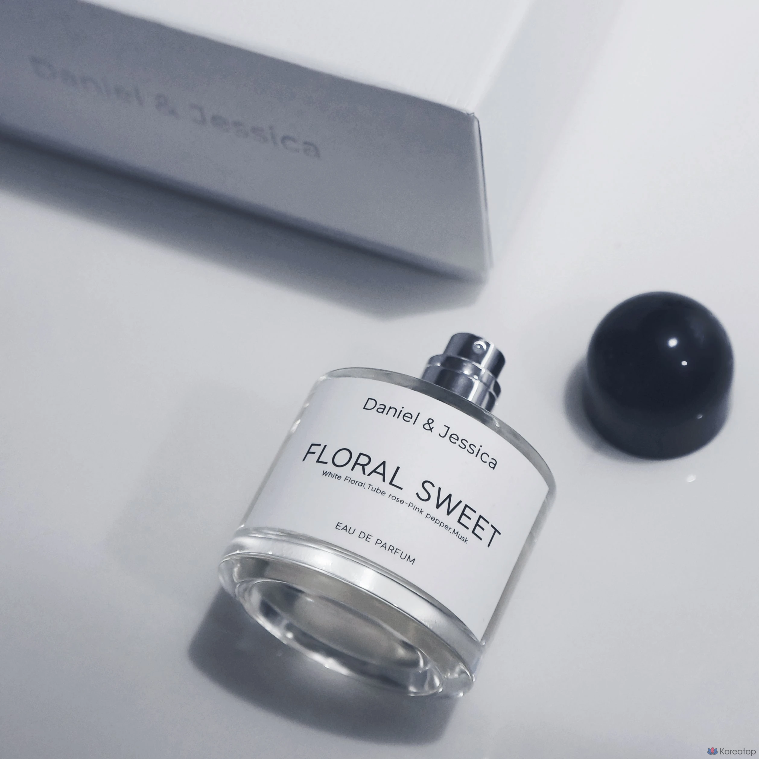 Парфюмерная вода 912 Niche Perfume Daniel & Jessica Niche Perfume, Chypre Floral, 50 мл, 1 шт.