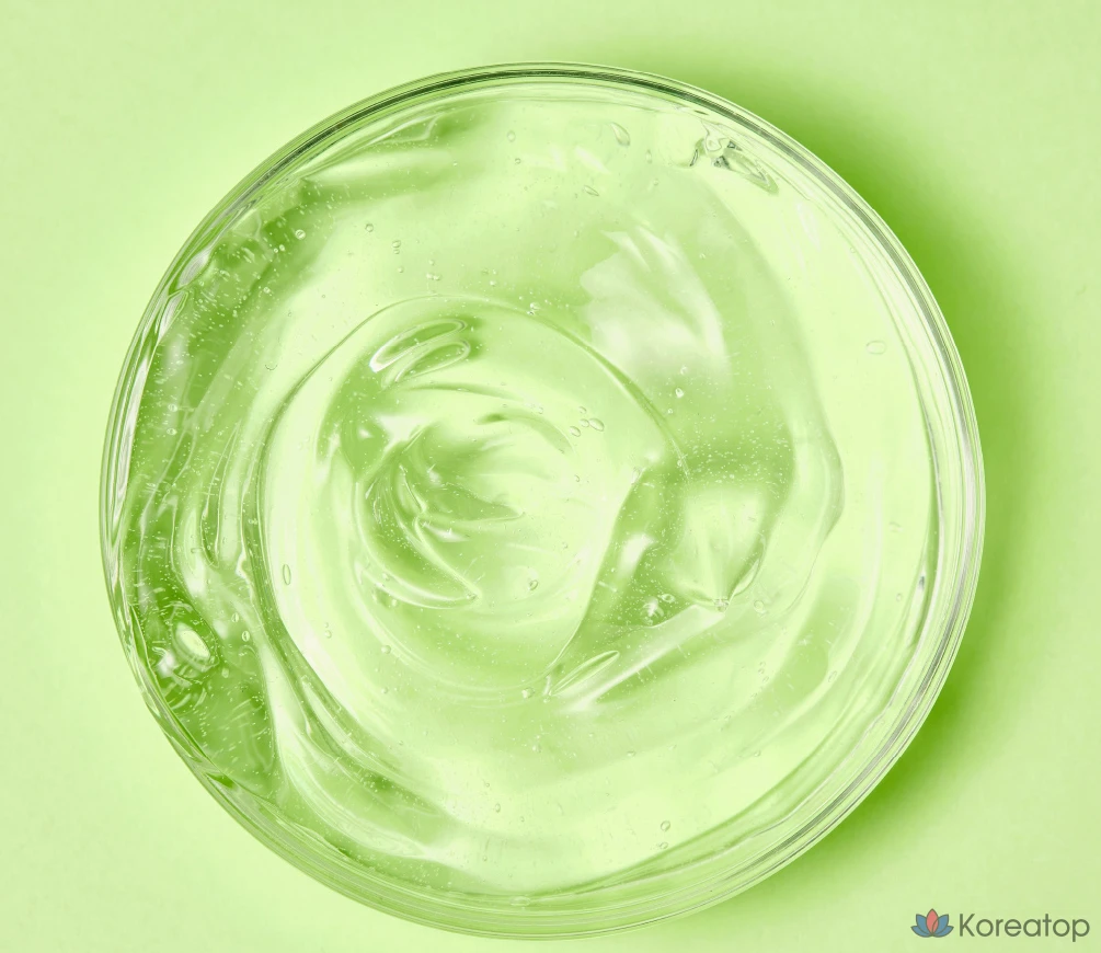 Гель для лица Deoproce Aloe Moisturizing Soothing Gel, 390 мл, 1 шт.