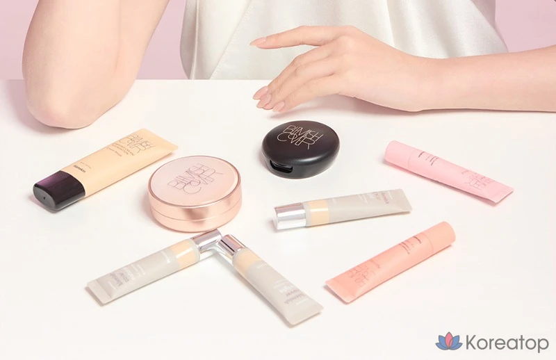 Крем-тональная основа HANSKIN Blemish Cover Comfort Cream Foundation, оттенок Cream Beige, 30 мл, 1 шт.