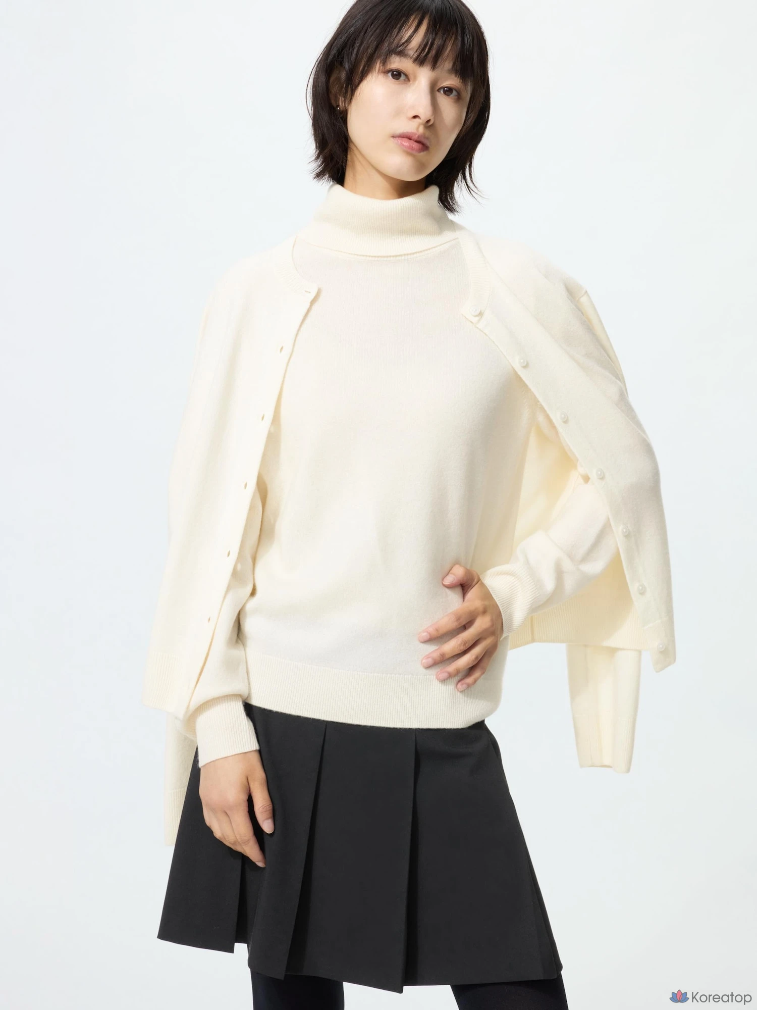 Свитер Uniqlo Cashmere Turtleneck