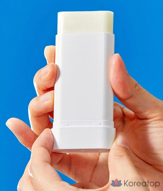 Солнцезащитный стик Manyo Factory Hyaluron Hydrating Sun Stick SPF50+ PA++++, 18 г, 1 шт.