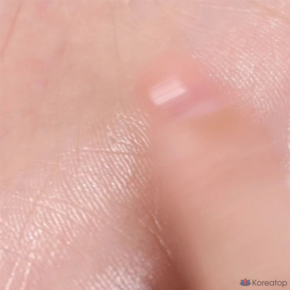 Хайлайтер Giverny Dewy Voluming Highlighter, оттенок 01 Ceramic Champagne, 3 г, 1 шт.