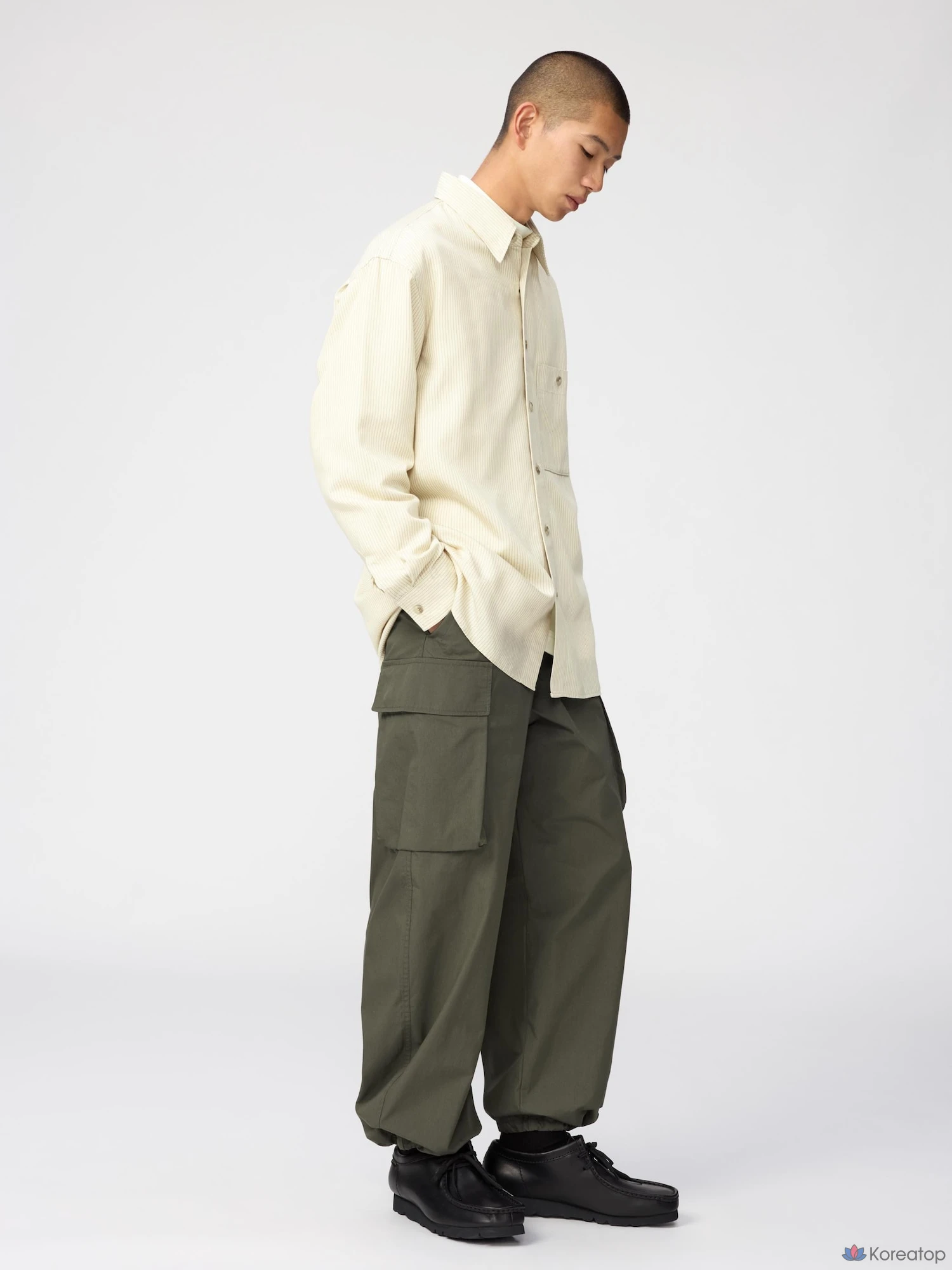 Брюки Uniqlo Wide Cargo Pants