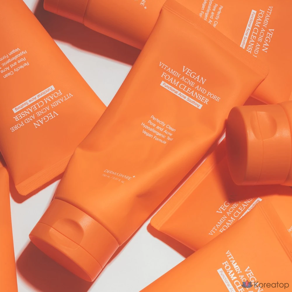 Очищающая пенка Dermashare Vegan Vitamin Acne & Pore Deep Foam Cleanser, 150 мл, 1 шт.