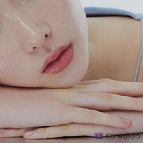 Тонер ILLIYOON Ceramide Ato Soothing Skin, 250 мл, 1 шт.