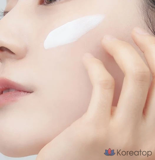 Солнцезащитный крем Dermafirm Ultra Soothing Sun Makeup Base R4, оттенок White, 50 мл, 1 шт.