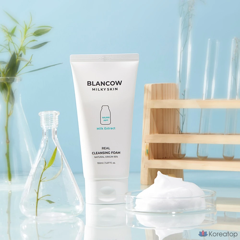 Очищающая пенка Blancow Real Milk Cleansing Foam, 150 мл, 1 шт.