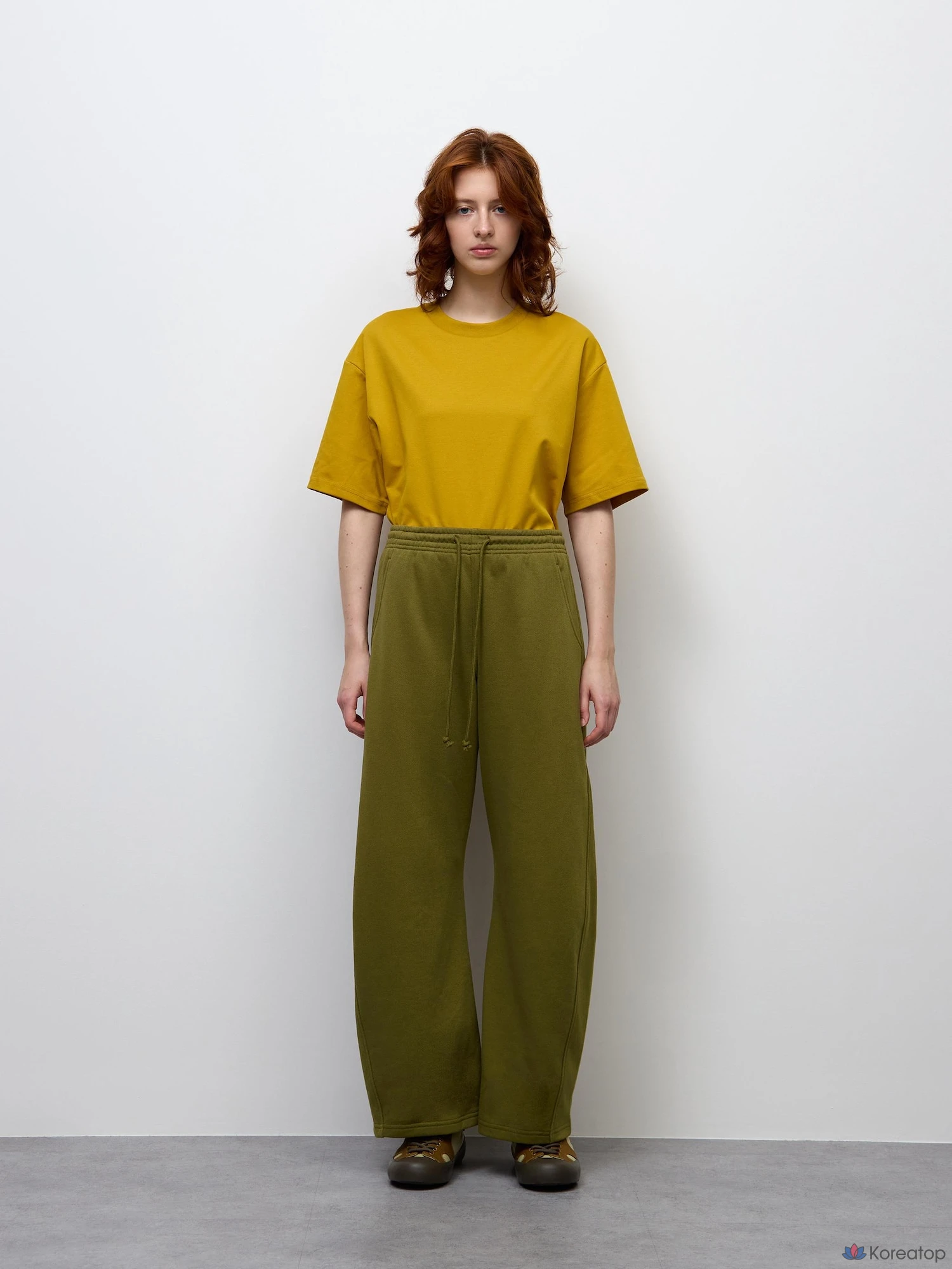 Брюки Uniqlo Sweat 3D Barrel Pants