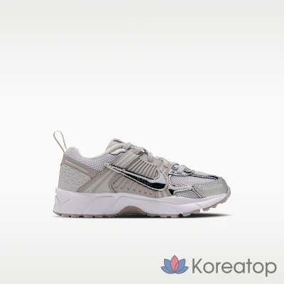 Кроссовки мужские Nike Zoom Vomero 5 SE SP, фото 3