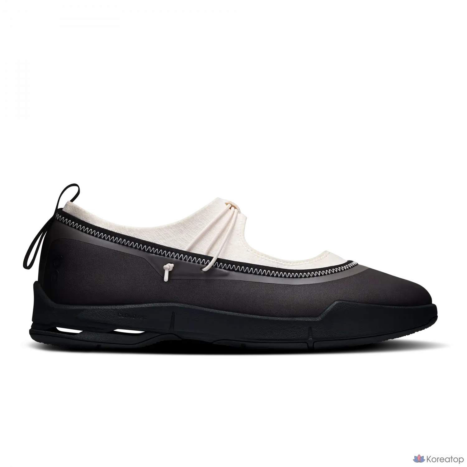 Кроссовки ON Cloudnova Moon Mary Jane