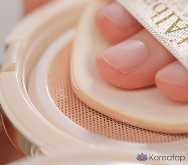 Кушон d'Alba Serum Glow Fixing Cover Cushion Foundation, оттенок 21, 17 г, 1 шт., фото 6