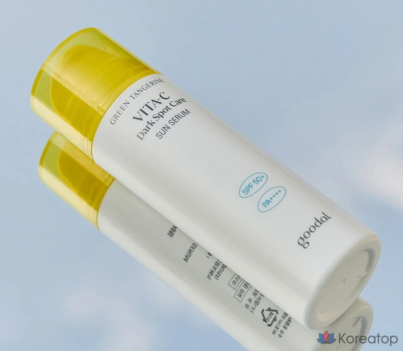 Солнцезащитный крем-сыворотка Goodal Green Tangerine Vita C Dark Spot Care Sun Serum SPF50+ PA++++, 50 мл, 1 шт.