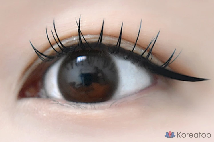 Айлайнер Lamelin Slim Waterproof Eyeliner, оттенок Black, 0.5 г, 1 шт.