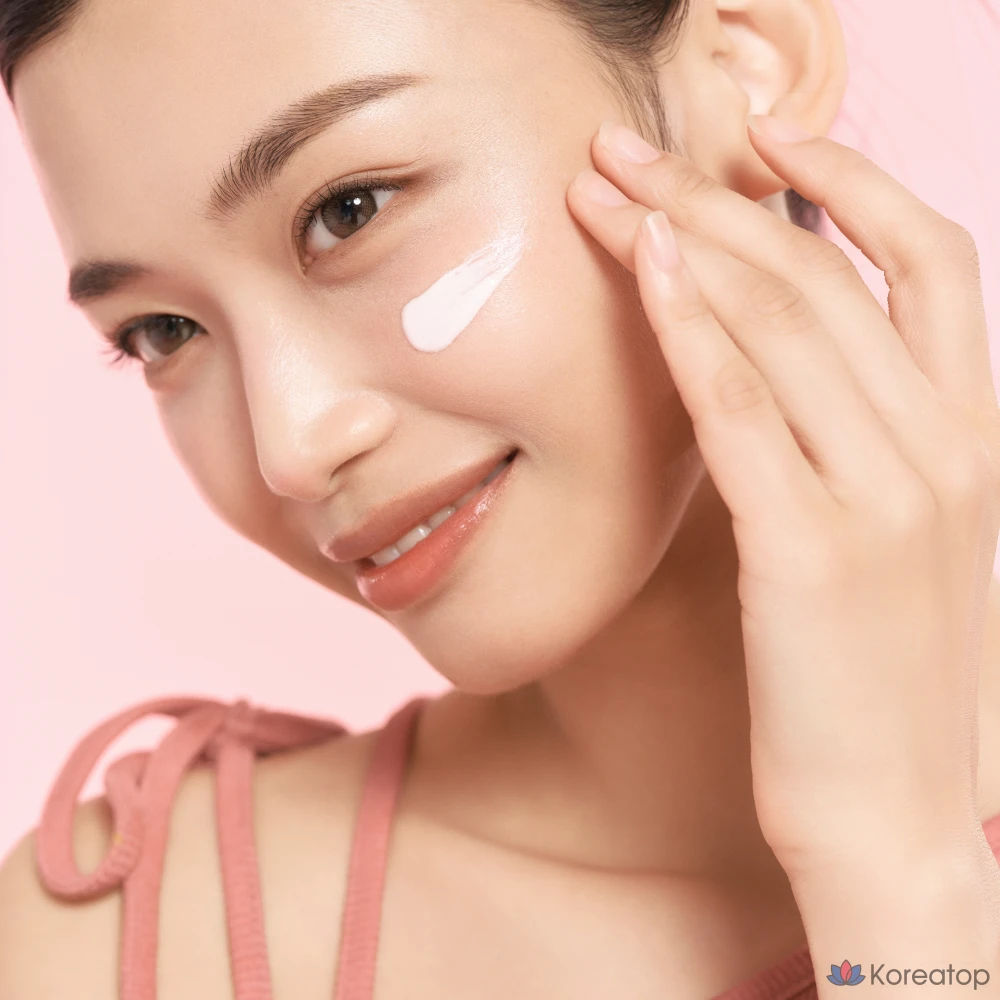 Крем для лица Re:Nk Radiance Tone Up Light Cream SPF50+ PA++++, оттенок Pink, 50 мл, 1 шт.