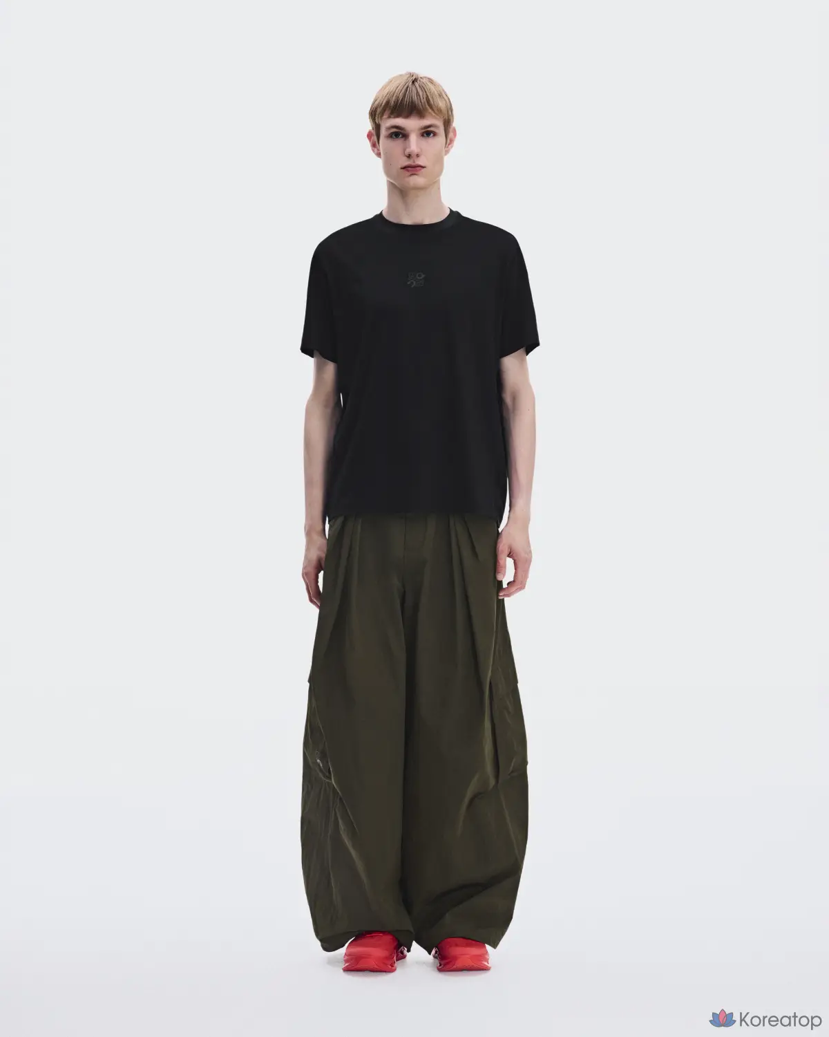 Футболка ON LOEWE