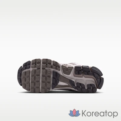 Кроссовки мужские Nike Zoom Vomero 5 SE SP, фото 2