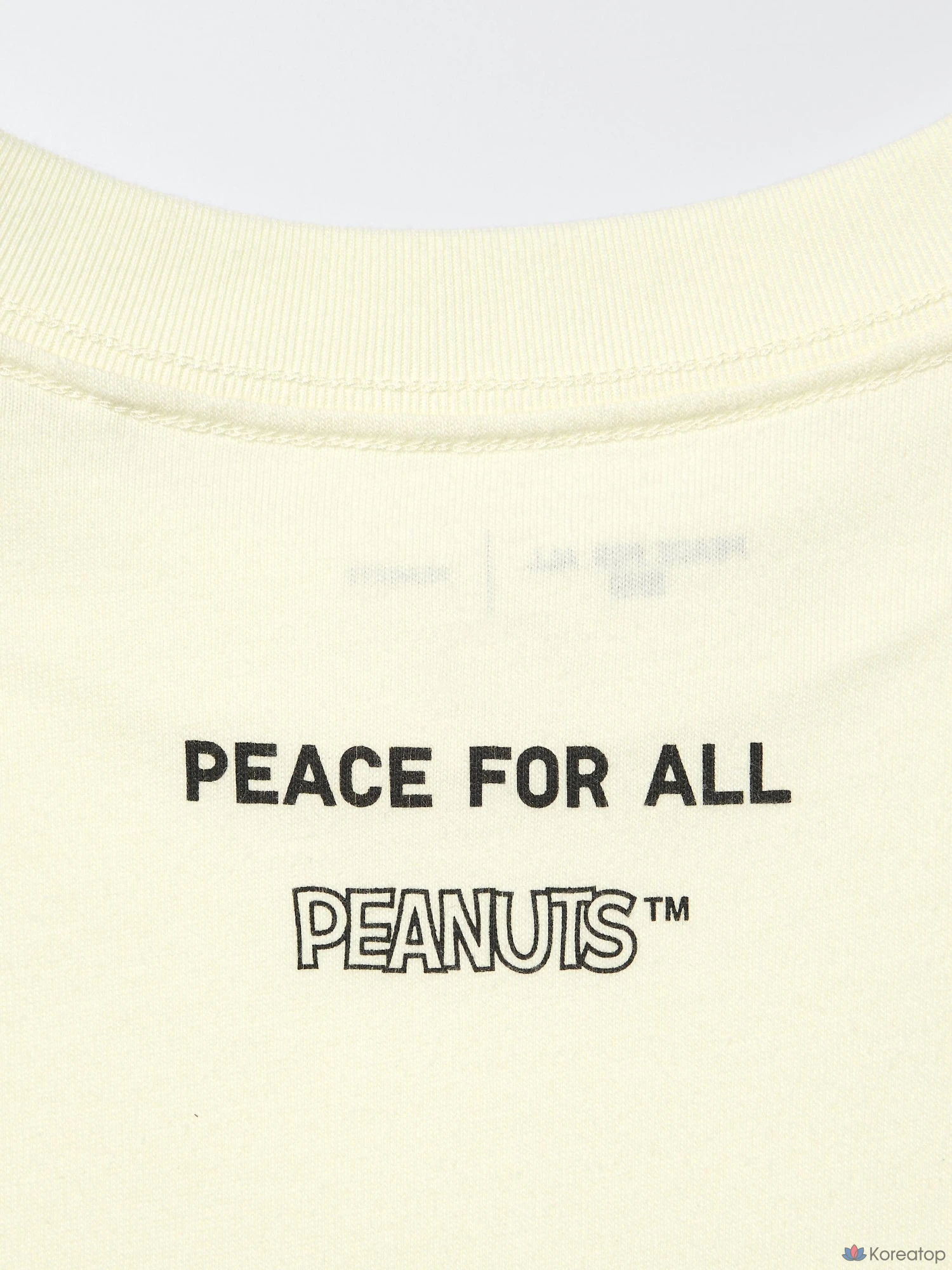 Футболка Uniqlo PEACE FOR ALL Graphic T (Regular Fit) PEANUTS