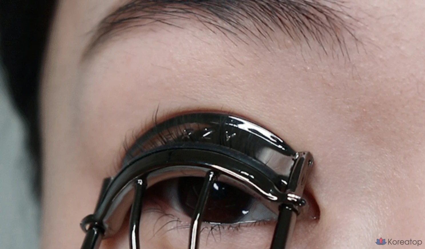 Тинт для бровей MERZY Perfect Color Brow Liner + Eraser, оттенок Black, 1 шт.