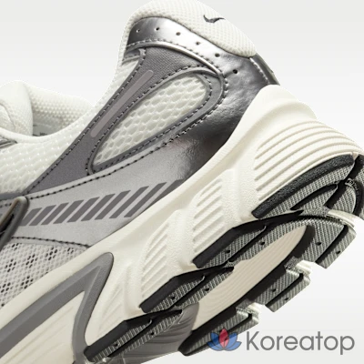 Кроссовки мужские Nike V5 RNR