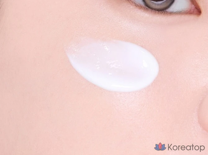Солнцезащитный крем Etude House Soon Jung Director Moisture Sun Cream SPF50+ PA++++, 100 мл, 2 шт., фото 8
