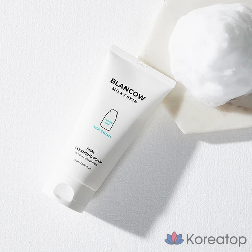 Очищающая пенка Blancow Real Milk Cleansing Foam, 150 мл, 1 шт.