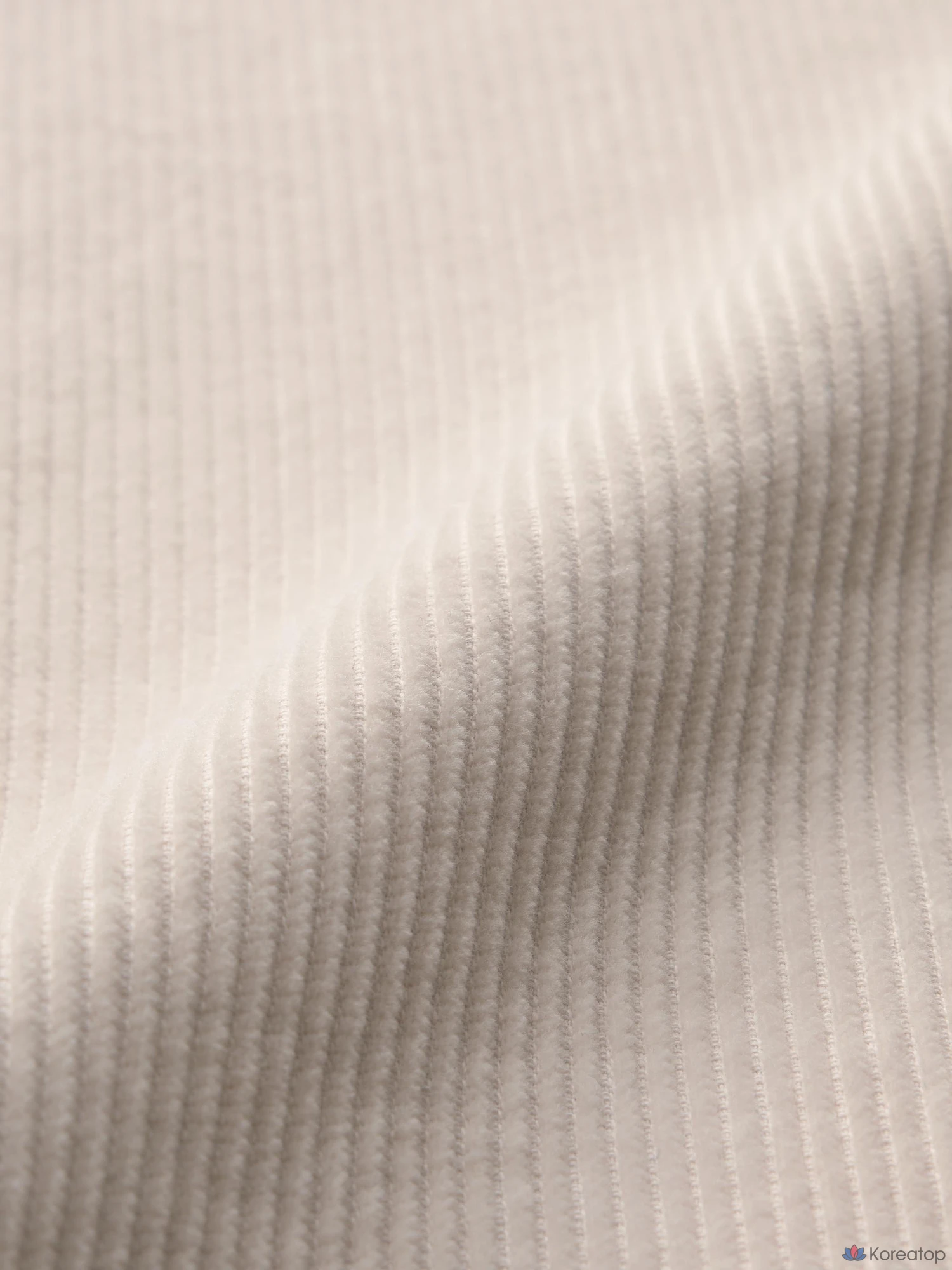 Брюки Uniqlo Corduroy 3D Barrel Pants