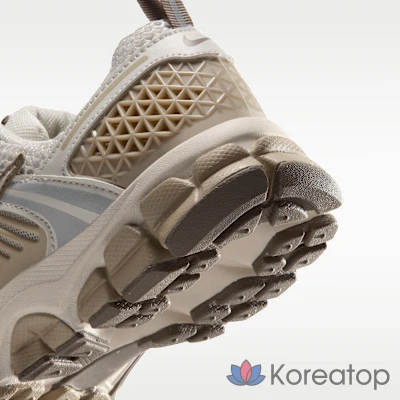 Кроссовки мужские Nike Zoom Vomero 5 SE SP, фото 8