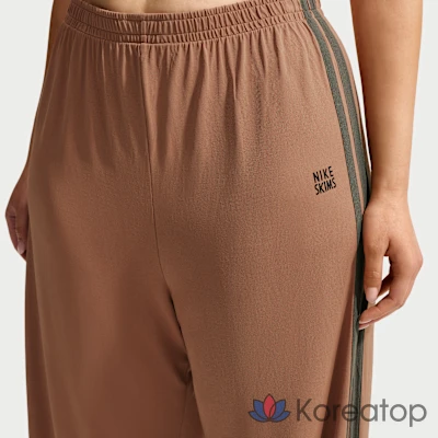 Брюки женские Nike NikeSkims Stretch Knit Oversized Wide Leg Pants, фото 8