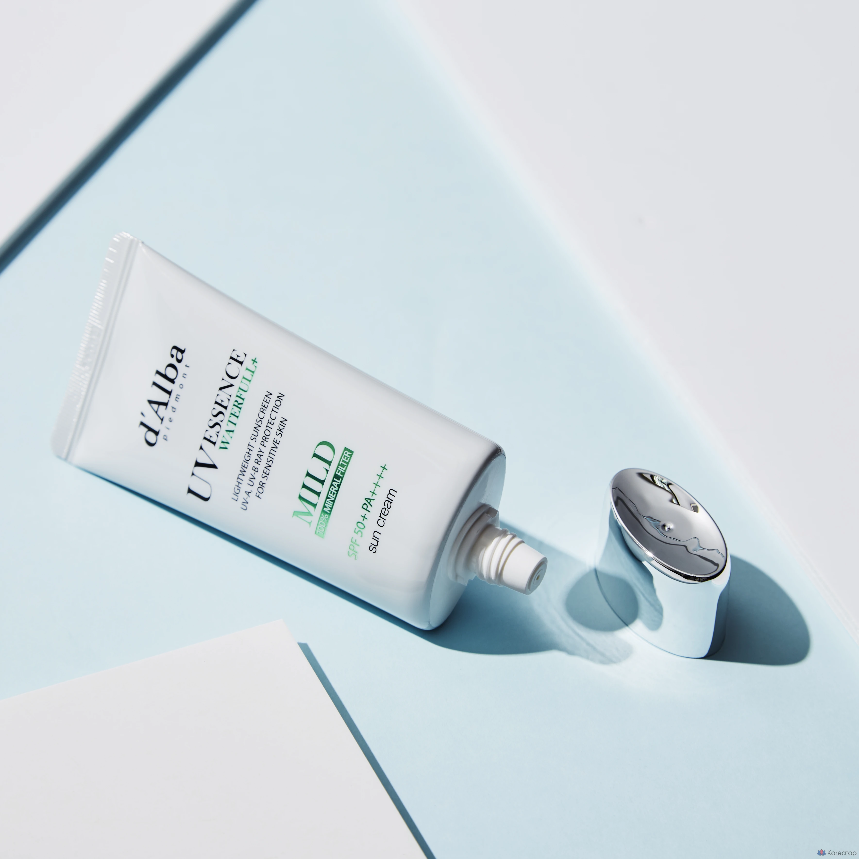 Солнцезащитный крем d'Alba Waterfull Mild Sun Cream SPF50+ PA++++, 50 мл, 1 шт.