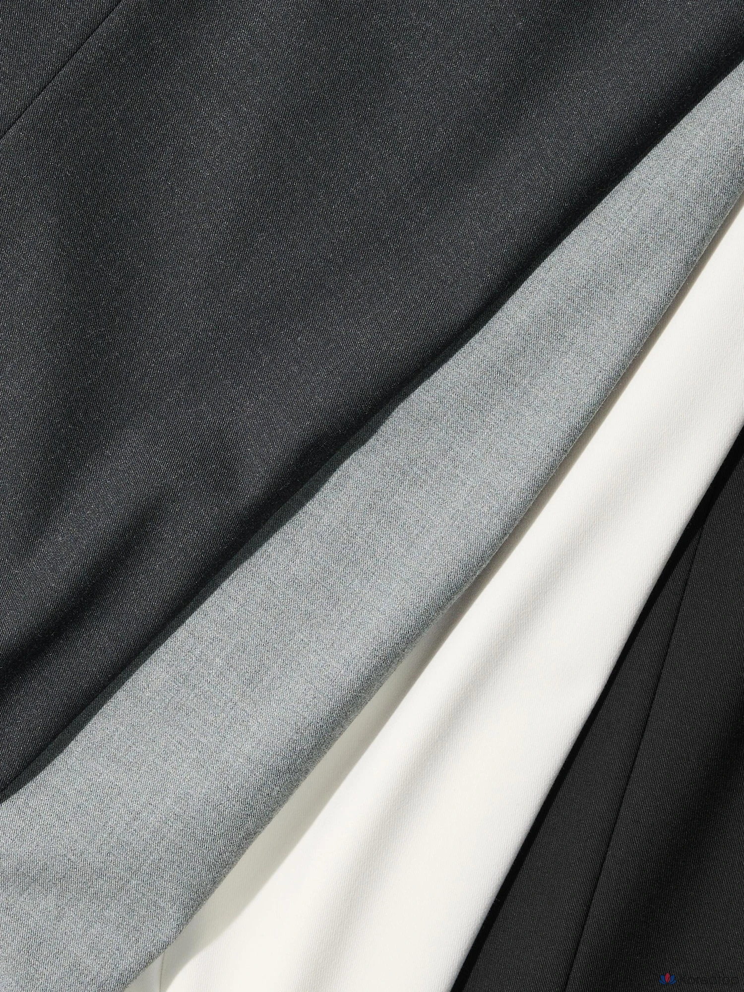 Брюки Uniqlo Smart Wide Straight Pants