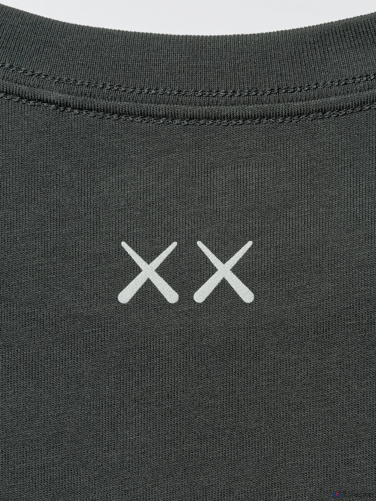Футболка детская Uniqlo KAWS Universe UT Graphic T