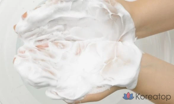 Очищающая пенка Beplain Pink Salt AHA BHA Cleansing Foam, 120 мл, 1 шт.