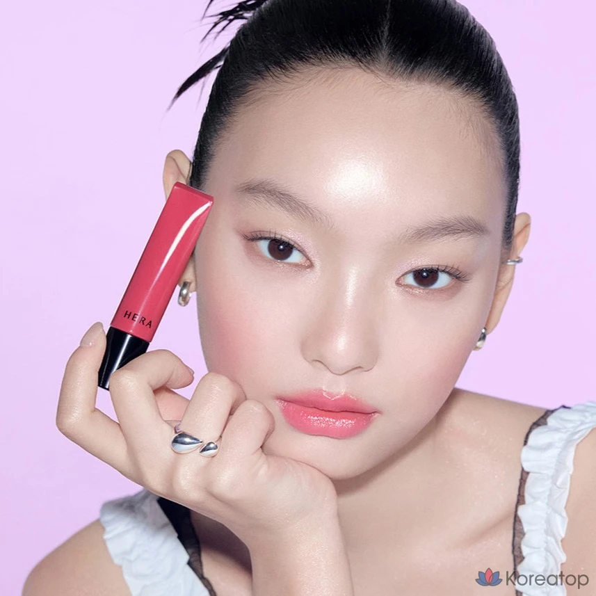 Тинт для губ Hera Sensual Tinted Shine Lip Serum, оттенок 323 Cherry On Top, 8.5 г, 1 шт., фото 6