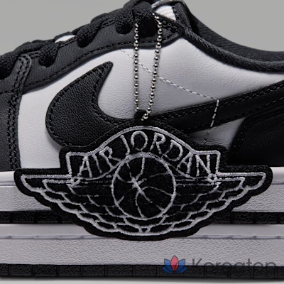 Кроссовки женские Jordan Air Jordan 1 Triple Stack SE