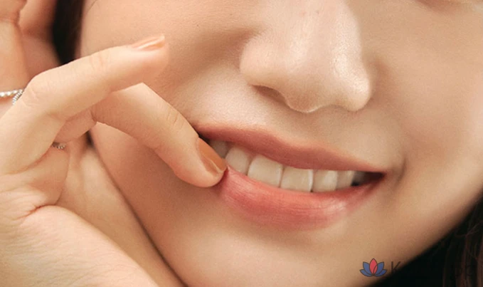 Матовая помада для губ ROM&ND Zero Matte Lipstick, оттенок 21 Smoked Beige, 3 г, 1 шт.