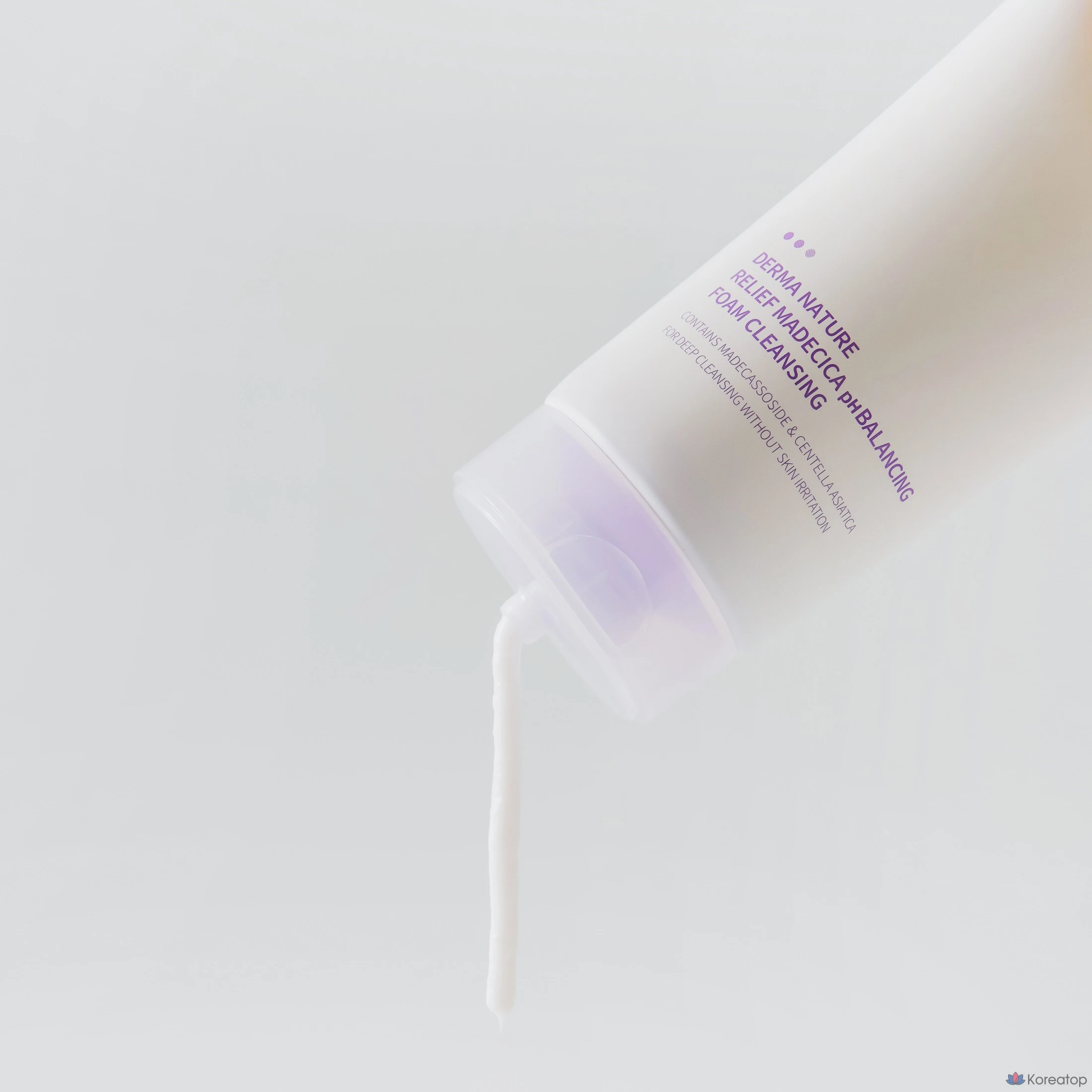 Пенка для умывания Celimax Madecica Low pH Cleansing Foam, 150 мл, 1 шт.