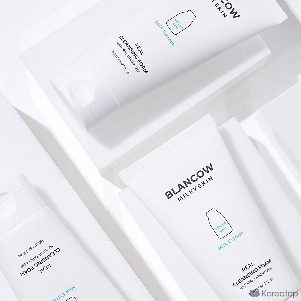 Очищающая пенка Blancow Real Milk Cleansing Foam, 150 мл, 1 шт.