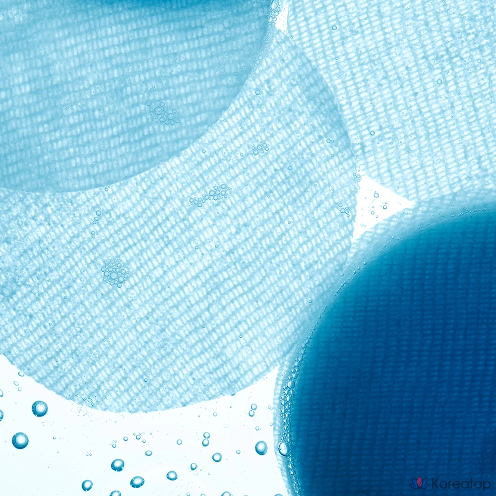 Пэды для лица Isntree Ultra-Low Molecular Hyaluronic Acid Zinc Cooling Pad, 150 мл, 60 шт.