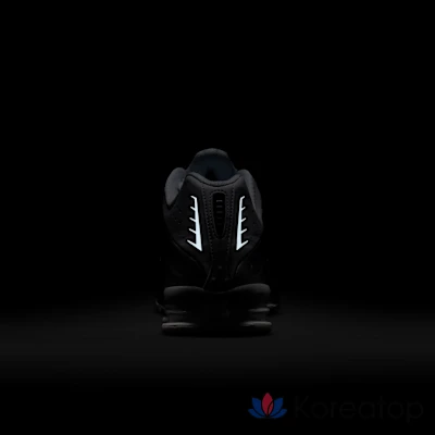 Кроссовки мужские Nike Shox R4