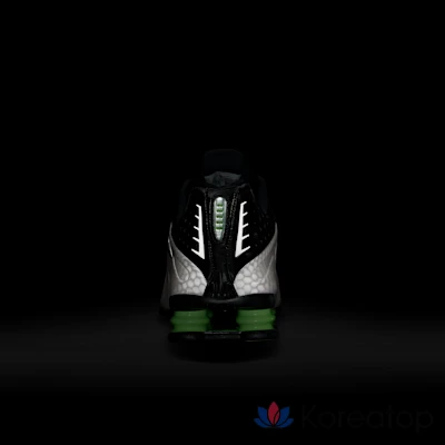 Кроссовки Nike Shox R4 SP