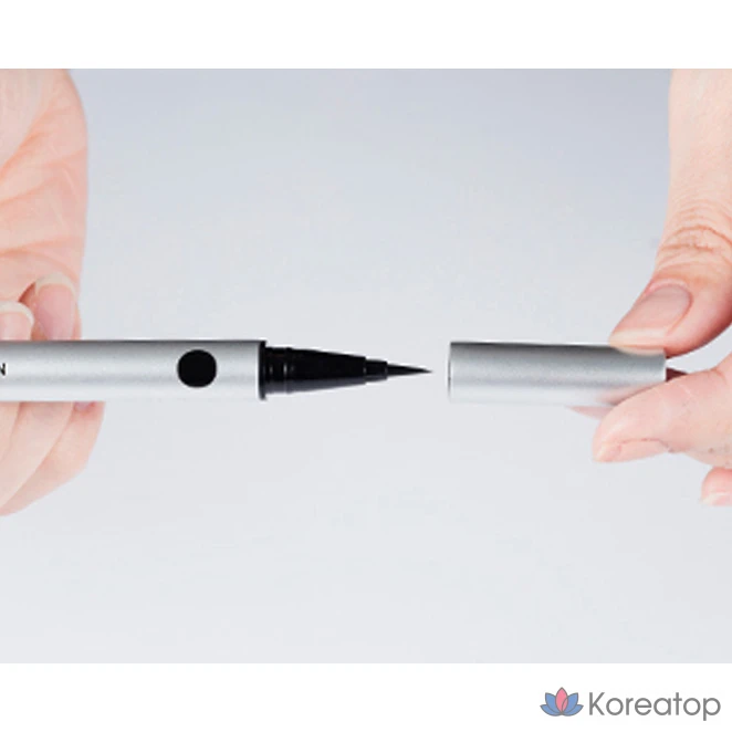 Подводка для глаз Missha Natural Fix Brush Pen Liner, оттенок Black, 0.6 г, 1 шт.