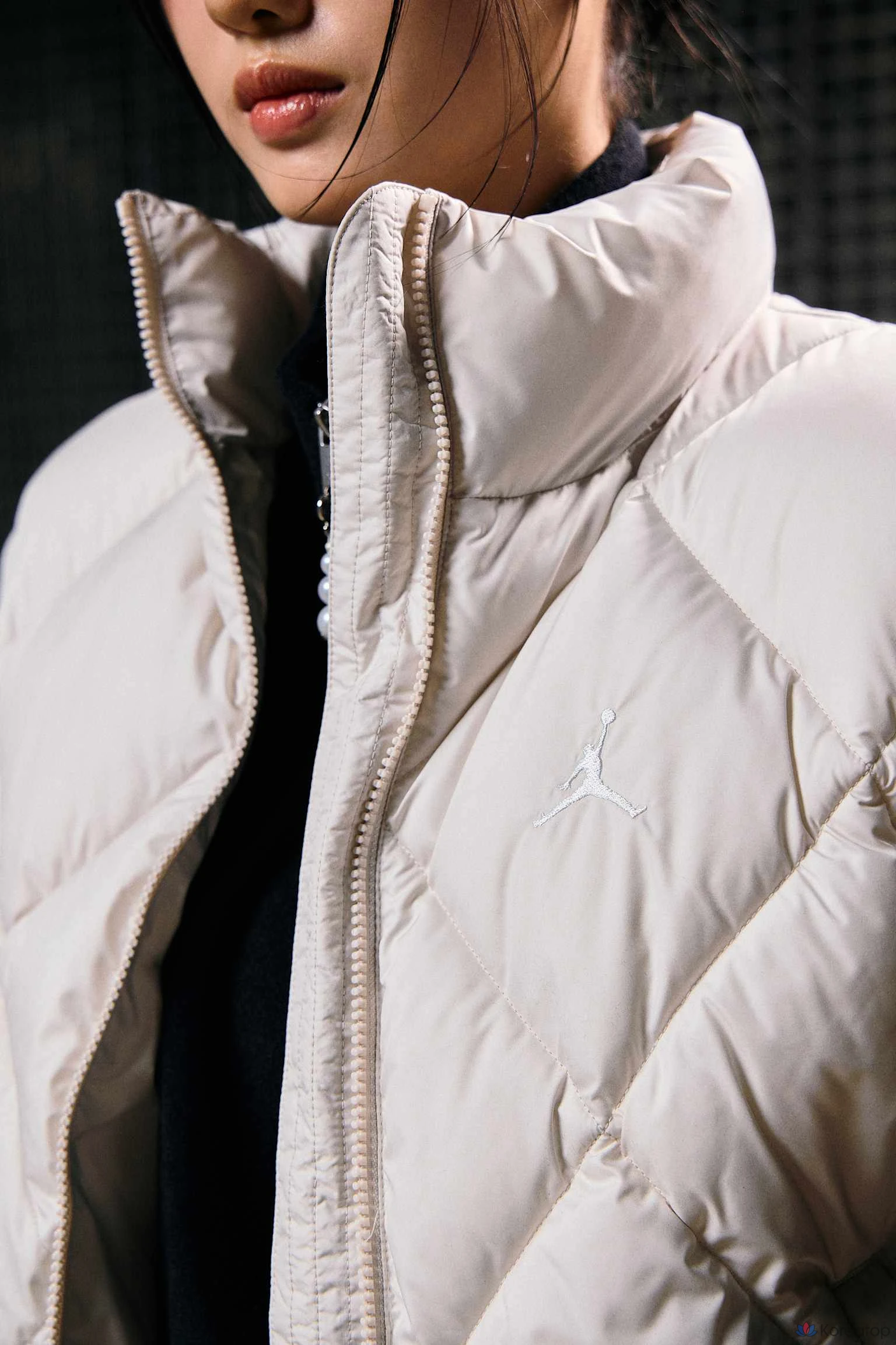 Жилет утепленный женский Jordan Brooklyn Therma-FIT Quilted Padded Vest