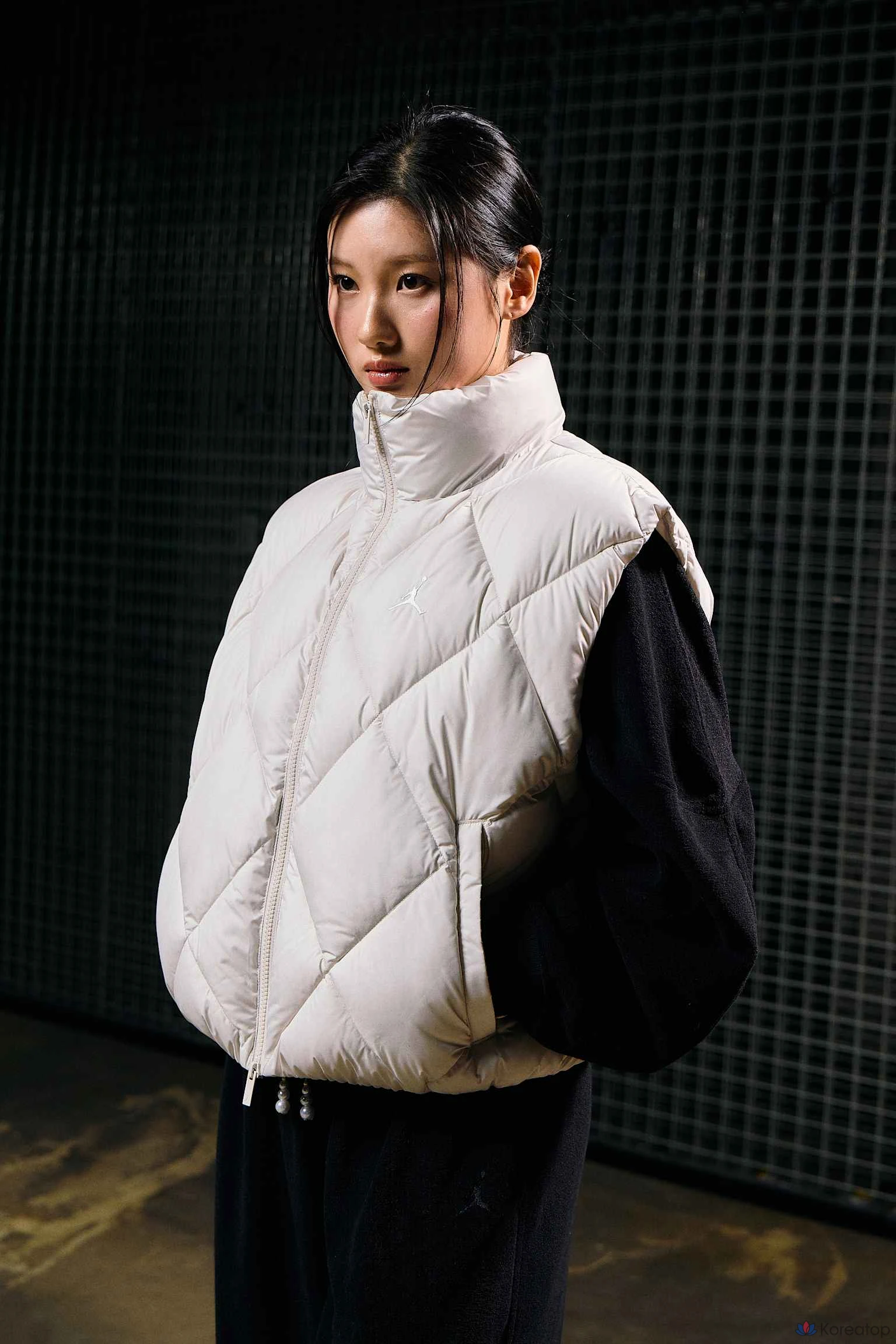 Жилет утепленный женский Jordan Brooklyn Therma-FIT Quilted Padded Vest