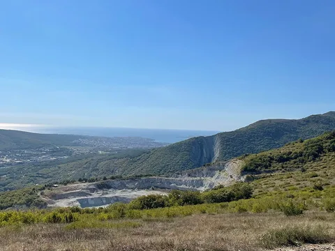 Треккинг на гору Нексис в Геленджике